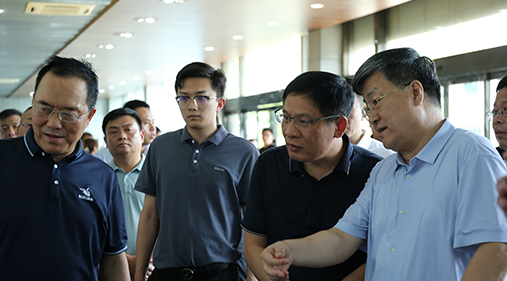 【新鄉網】新鄉市領導調研振動小蝌蚪污视频產業鏈及企業上市工作