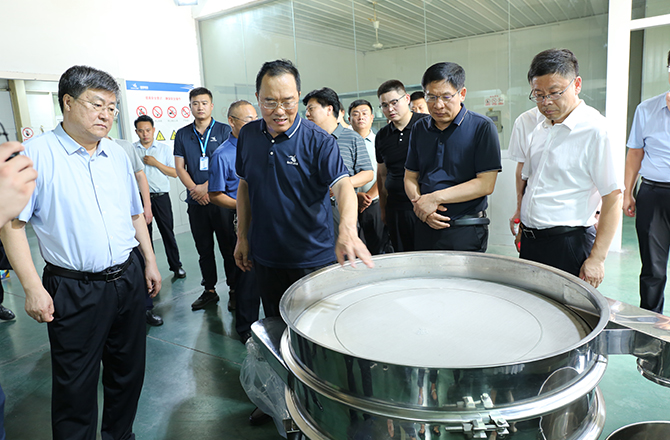 新鄉市領導調研振動小蝌蚪污视频產業鏈及企業上市工作
